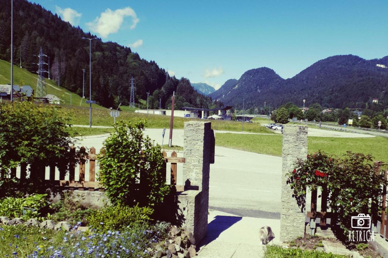 Bed and Breakfast Al Sentiero Di Charly Tarvis Exterior foto